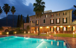 Luxury country hotel in a 17th century mansion in Mallorca for sale for 23 million euros